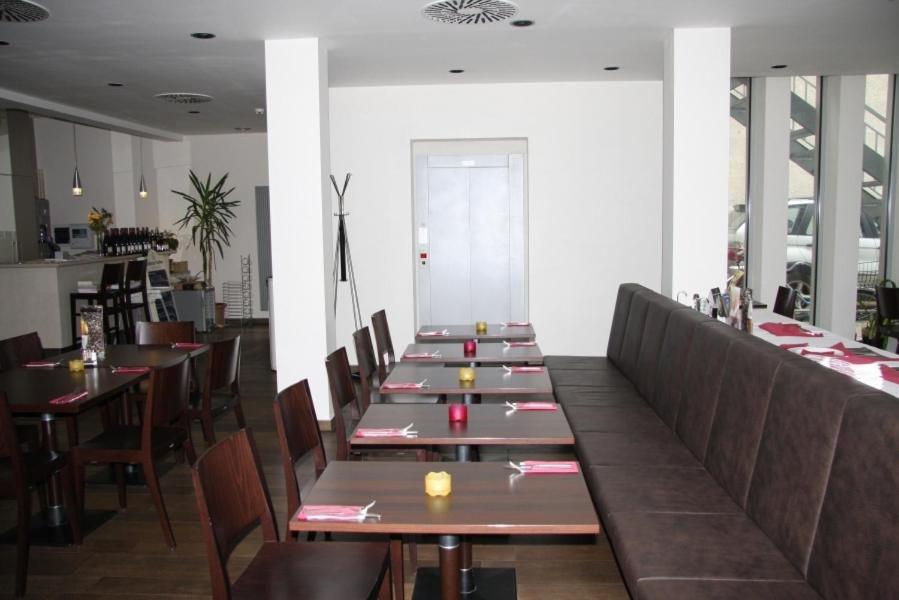 Art Hotel Podebrady Exterior photo