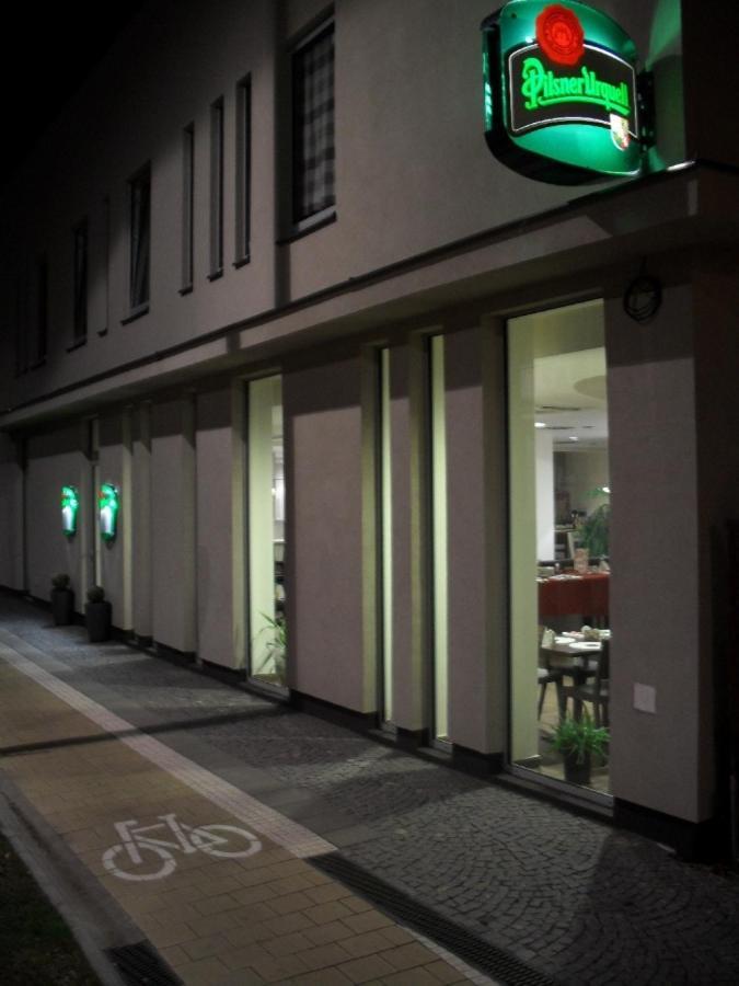 Art Hotel Podebrady Exterior photo