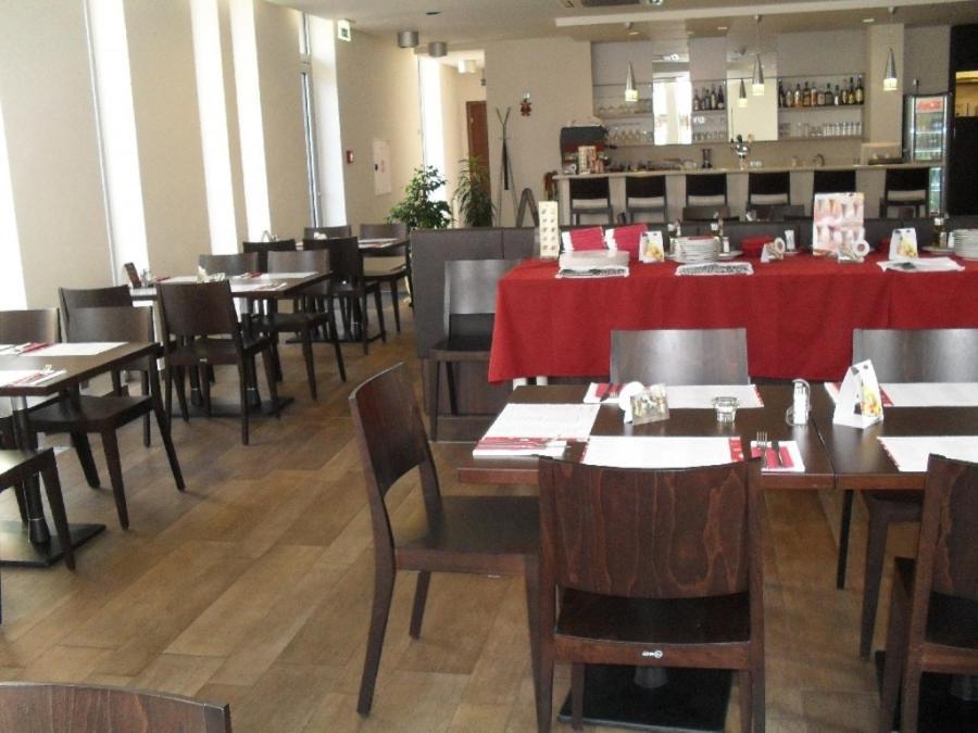 Art Hotel Podebrady Exterior photo